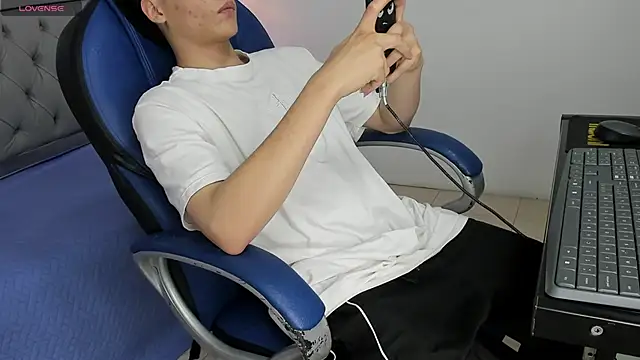 samblack_ (M twink) - fulfill today's goal