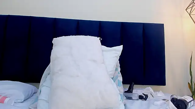 mayaevansmg webcam