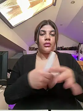 MinaKhalina webcam