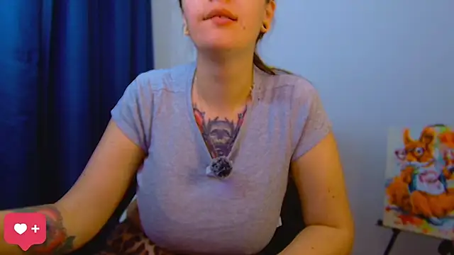 Ann_mikela webcam