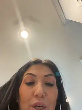 LittleMissEeve webcam