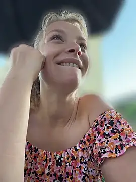 AnastasiaAniess webcam
