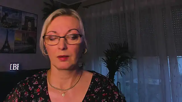 vanessa_chat