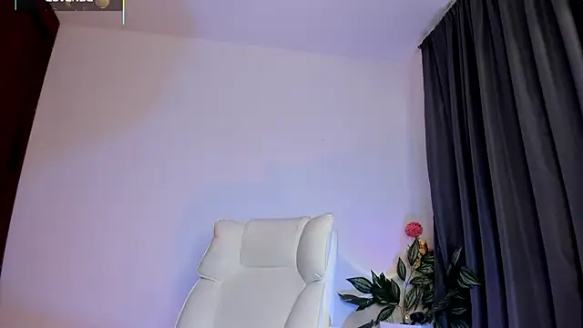 Silvanna-Moree webcam