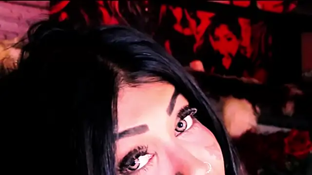 indian_dreamgirl webcam