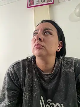 Abril_Luv webcam