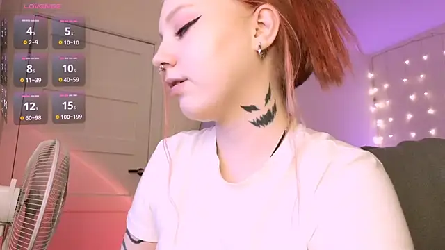 RebeccaAster webcam