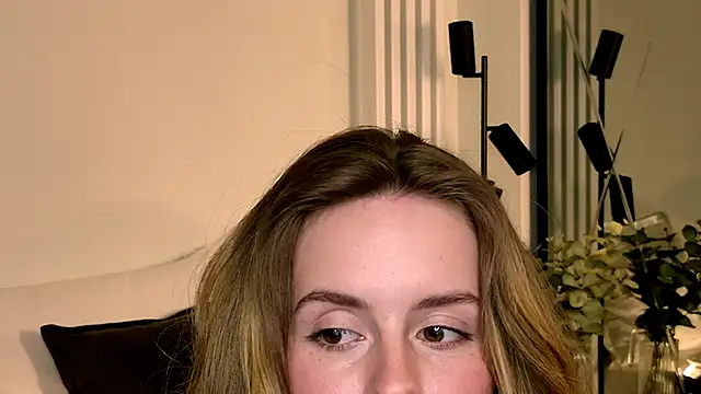 RozzitaBedberry webcam