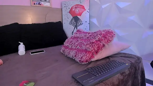KittyVelve webcam