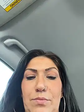 LittleMissEeve webcam