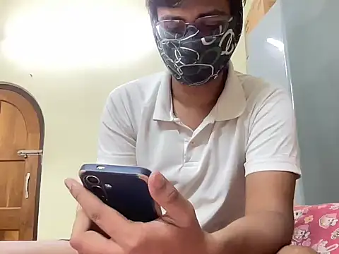 Slave_Aryan webcam