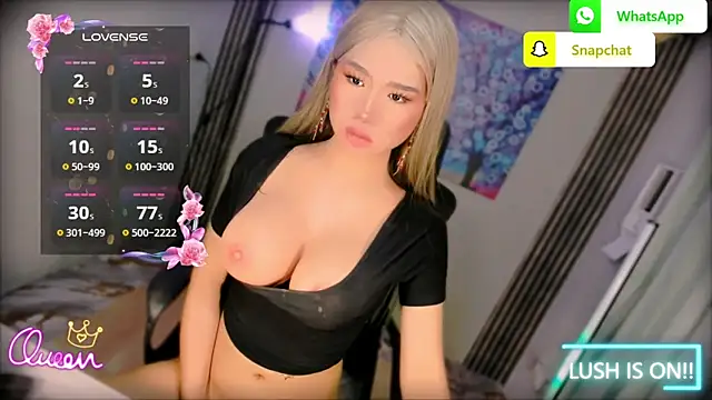 xBigSurpriseLorainex webcam