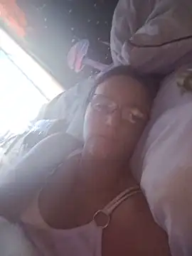 Queenle91 webcam