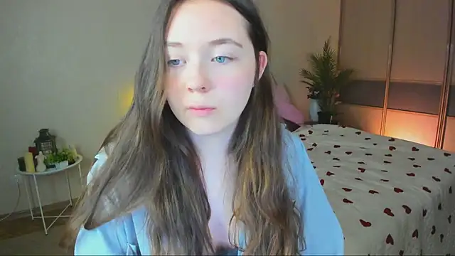 AlluringLookk webcam