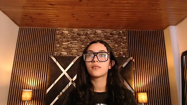 Amy_channel webcam