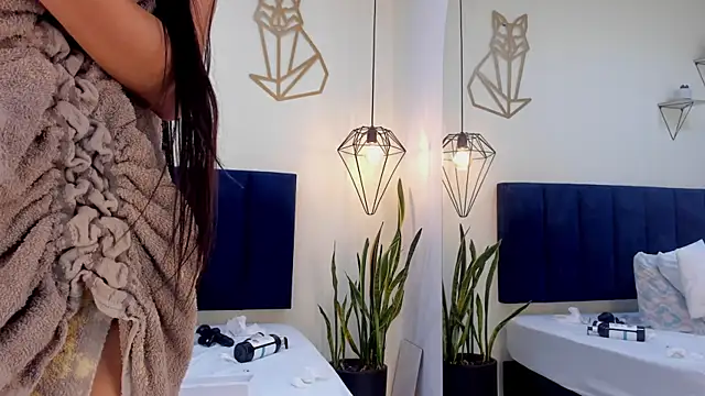 mayaevansmg webcam