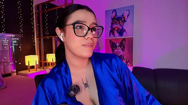 aria_bloomer webcam