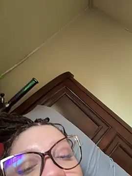 QueenNuttCollector webcam