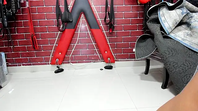 BDSM_FETISHESS webcam