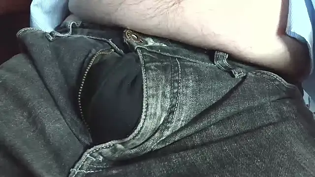 hairyandtiny webcam