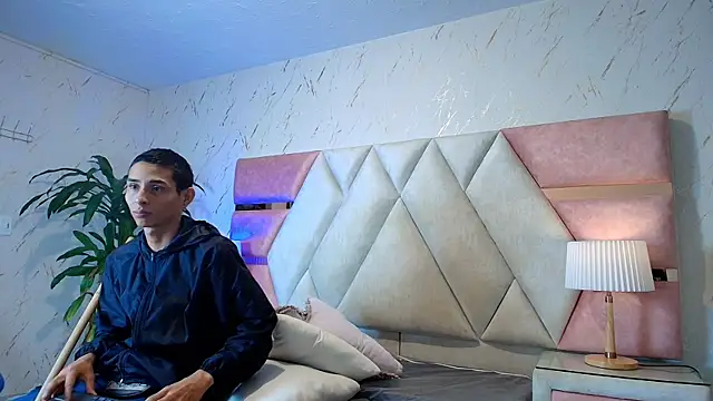 Zoelucas webcam