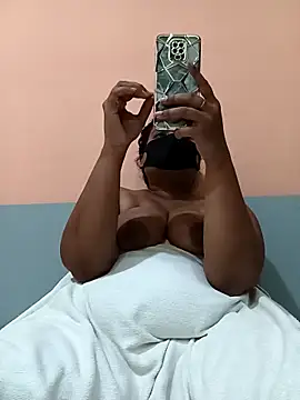 Mallika-collage webcam