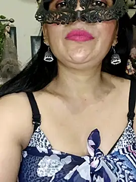 BhabhiPooja69 webcam