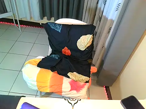 urhardfuckerAsiandaddy webcam