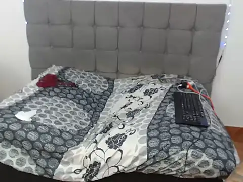 Hot_sashanal webcam