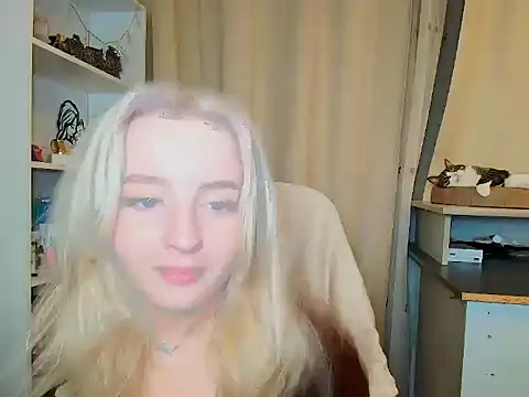 khaleesi_sy webcam