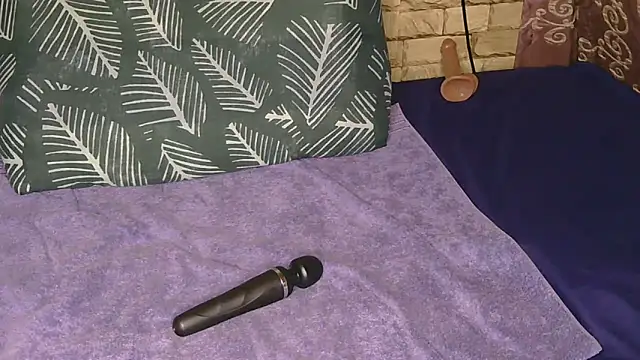 Sweethoneyglow webcam