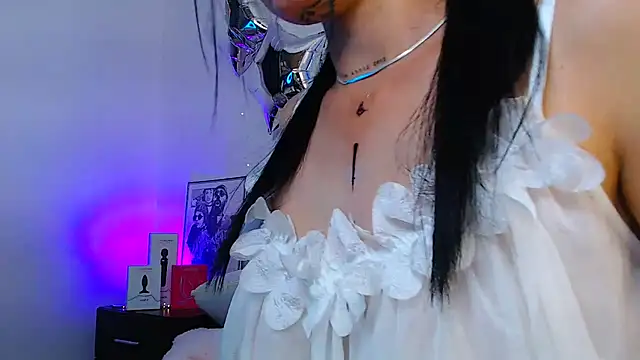 Isa_Maiden1 webcam