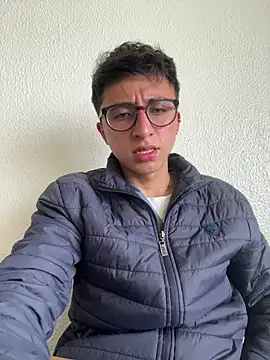 CamiRojas_boy webcam