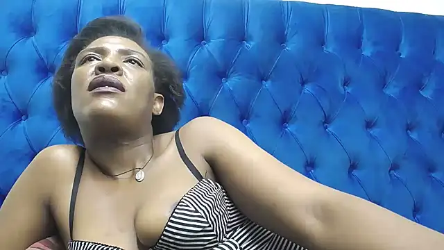 SpicyQueenxxxx webcam