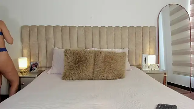 Sophie_Restrepo webcam