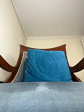 LilaRvsh webcam