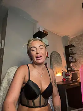 CharlottemilfUKx