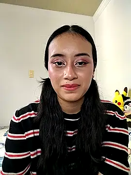 L0lita_Emi12 webcam