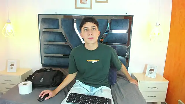 Alantaylorr_ webcam