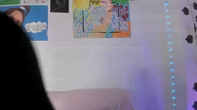ElectraaJoness webcam