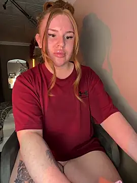 RedFoxQueen webcam