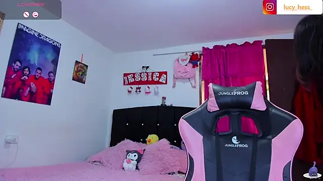 Lucyy-hess webcam