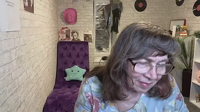 Betty_Brick webcam