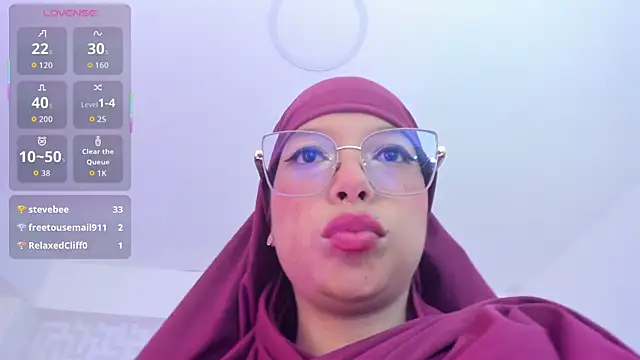 naishaa_ webcam