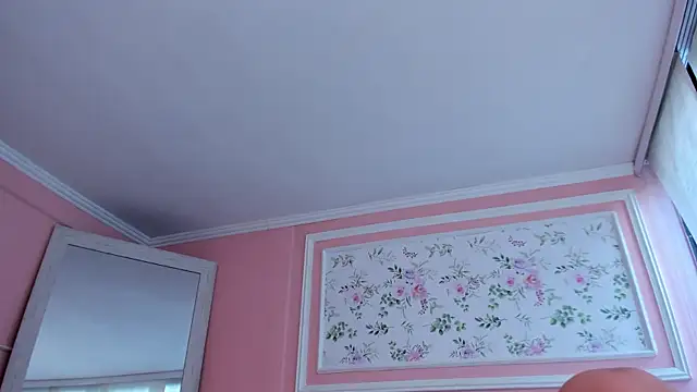 mae_lyra webcam