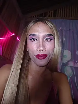 PeachyLuxe webcam