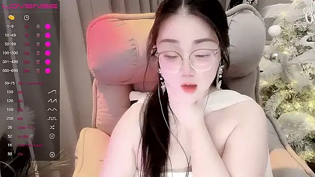 Monica-666888- webcam