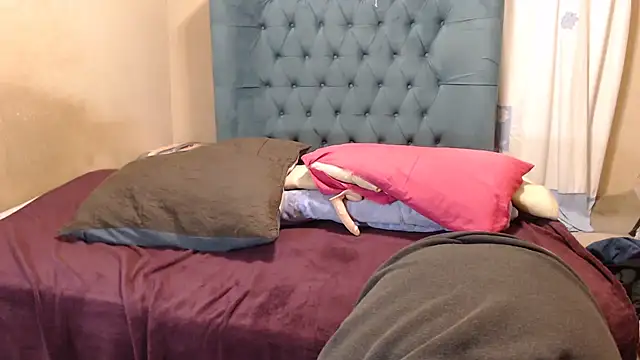 ChubbyBustyX webcam