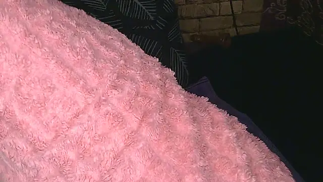 Sweethoneyglow webcam