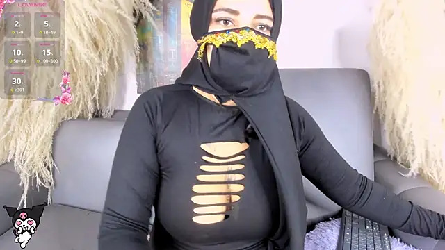 alanna_sahir webcam